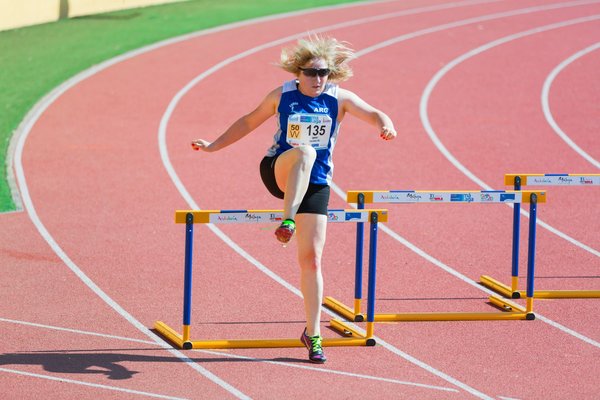 How Can Real-Time Kinematic Analysis Improve Hurdling Technique for Track Athletes?